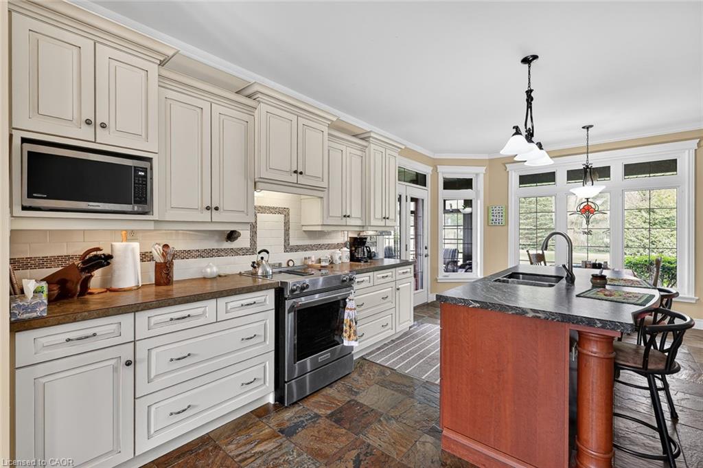 15 Hampden Street Property Photo 3