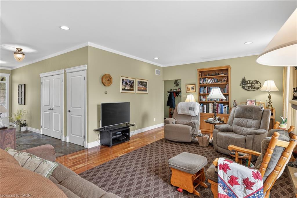 15 Hampden Street Property Photo 15