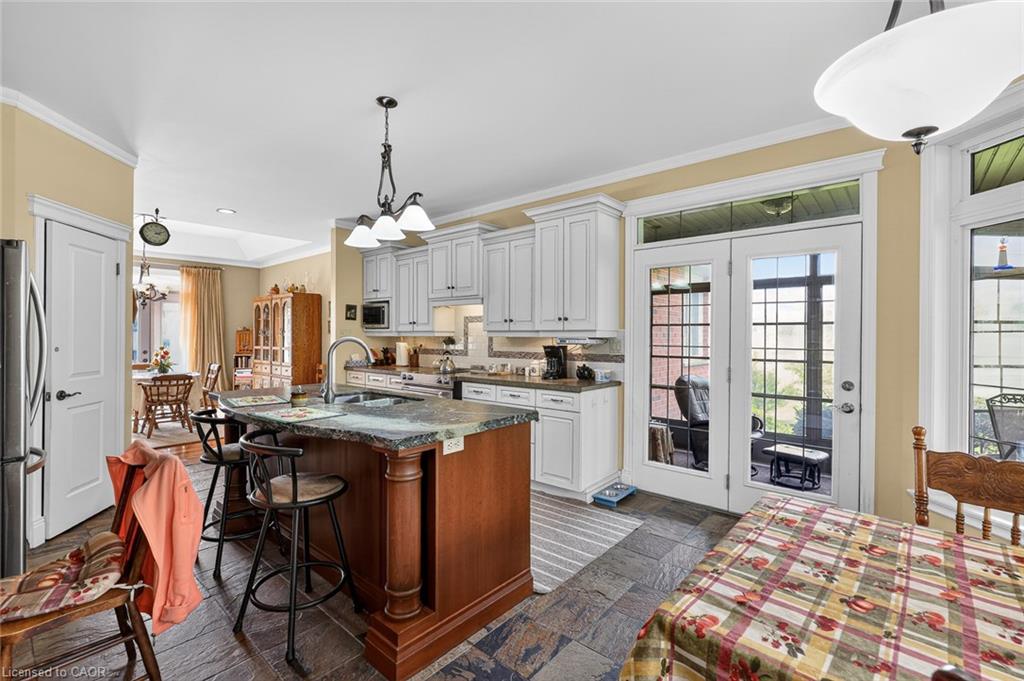 15 Hampden Street Property Photo 18