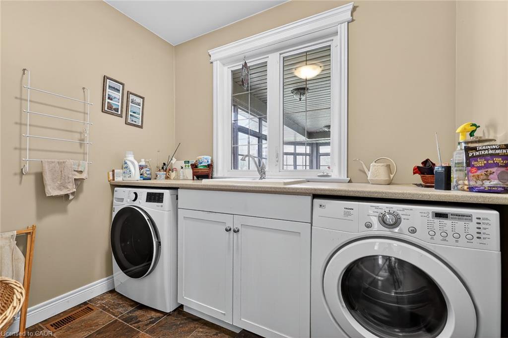 15 Hampden Street Property Photo 28