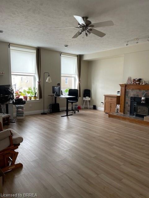 27 Colborne Street S Property Photo 10