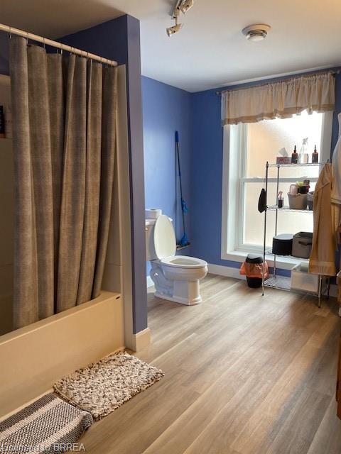 27 Colborne Street S Property Photo 14
