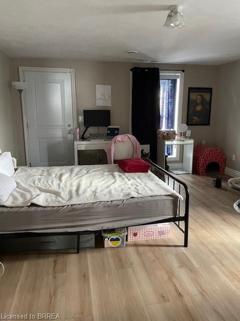 27 Colborne Street S Property Photo 15