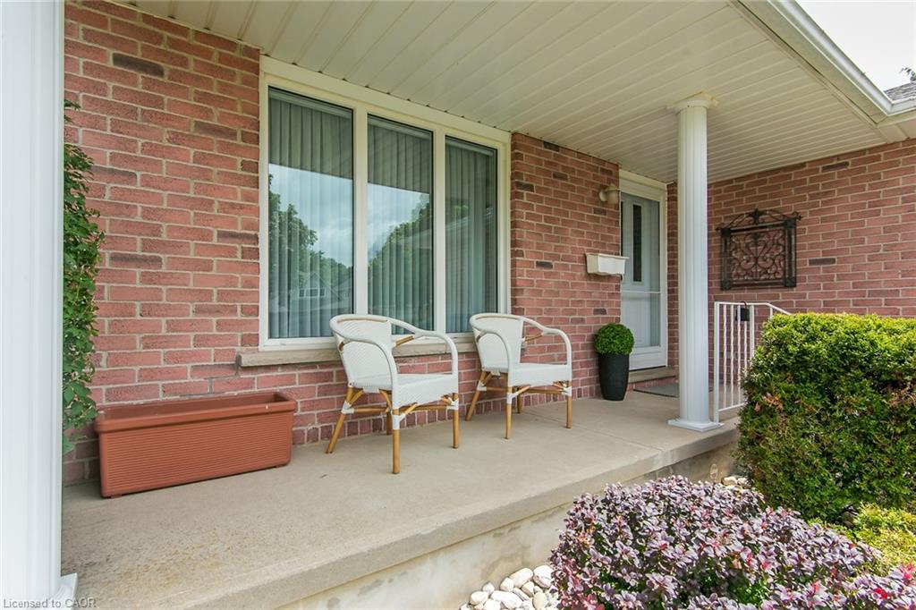 570 Hallmark Drive Property Photo 4
