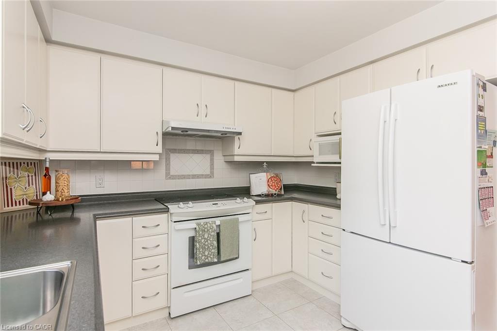 570 Hallmark Drive Property Photo 16