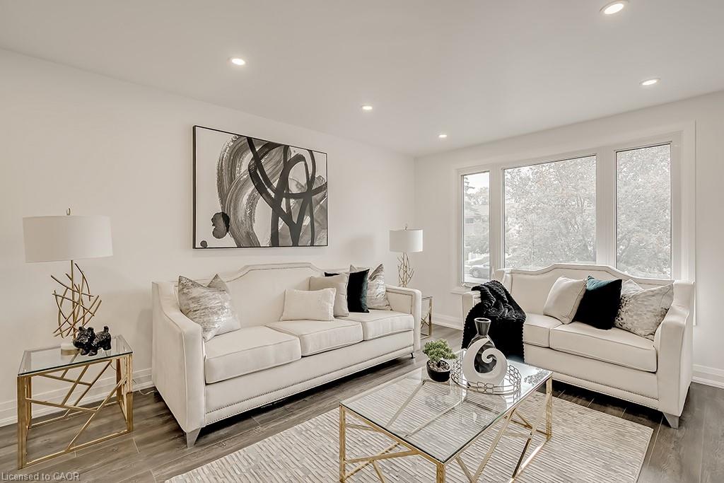 16 Upper Canada Drive Property Photo 16