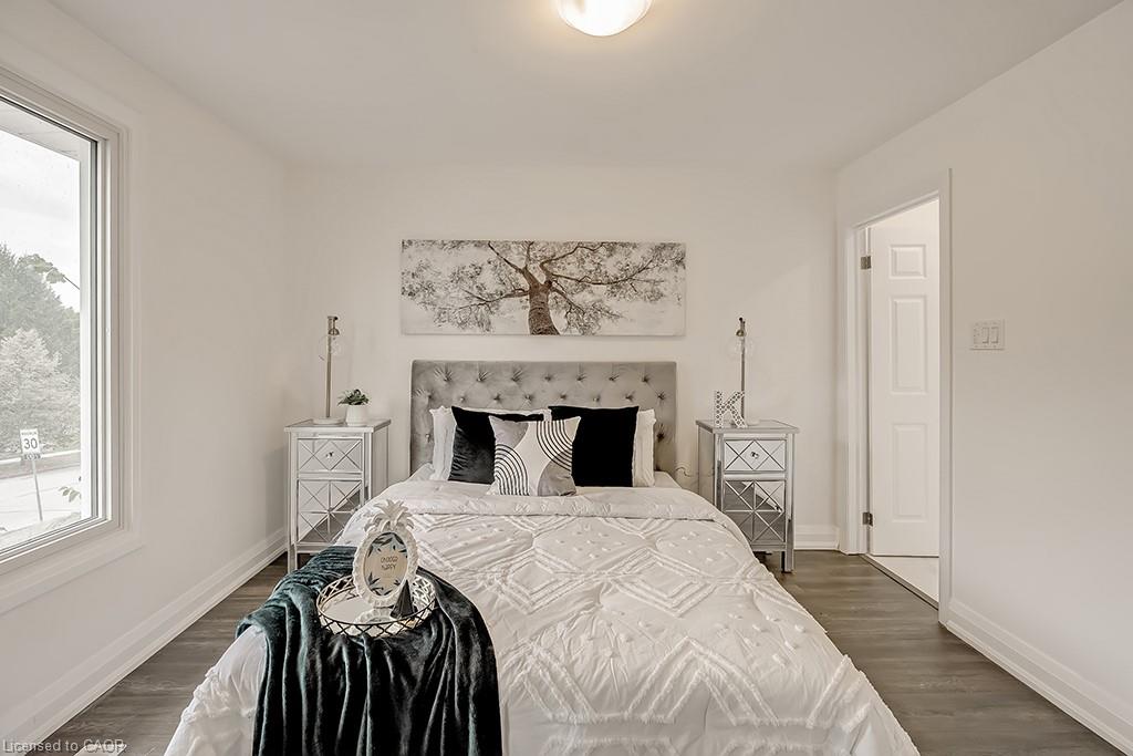 16 Upper Canada Drive Property Photo 22