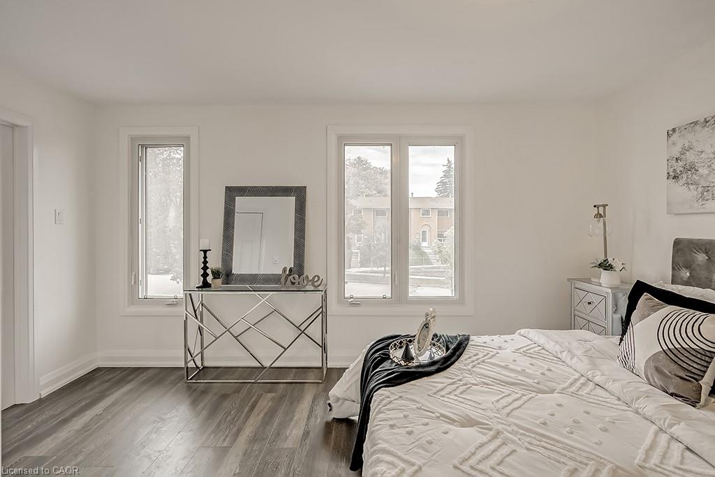 16 Upper Canada Drive Property Photo 24