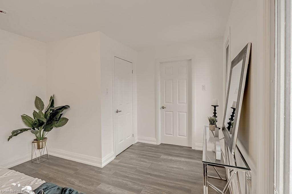 16 Upper Canada Drive Property Photo 26