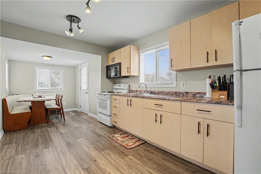 123 Norfolk Avenue Property Photo 12