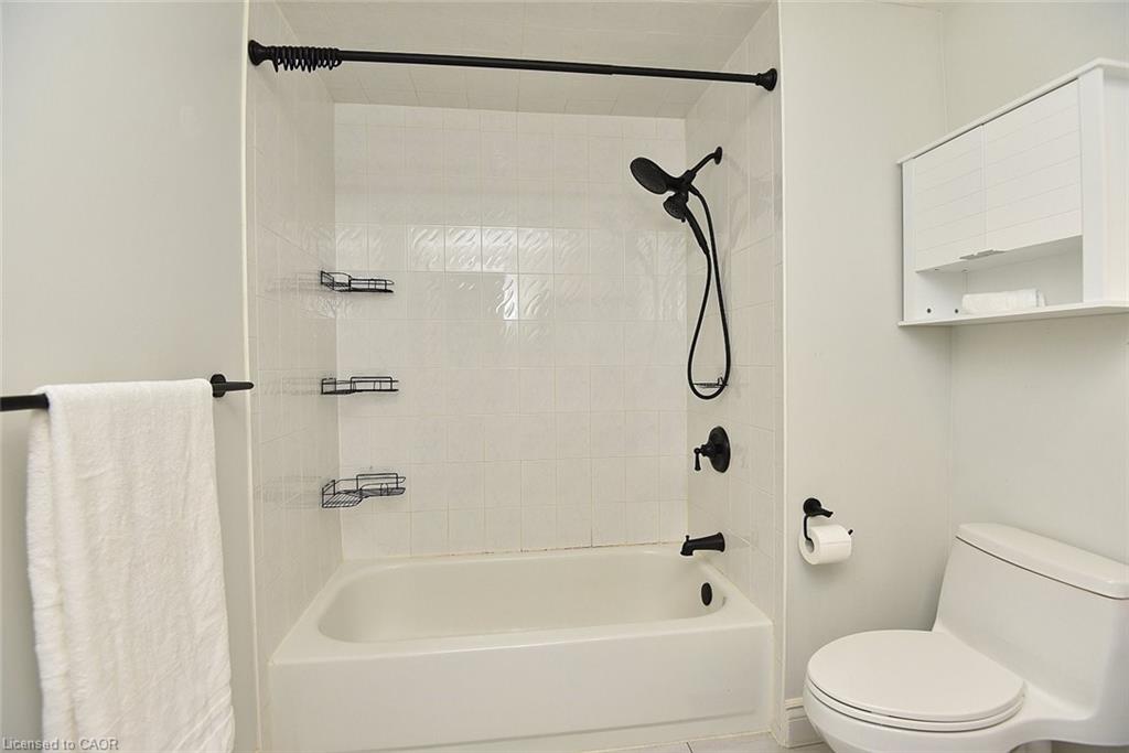 4-299 Limeridge Road Property Photo 23