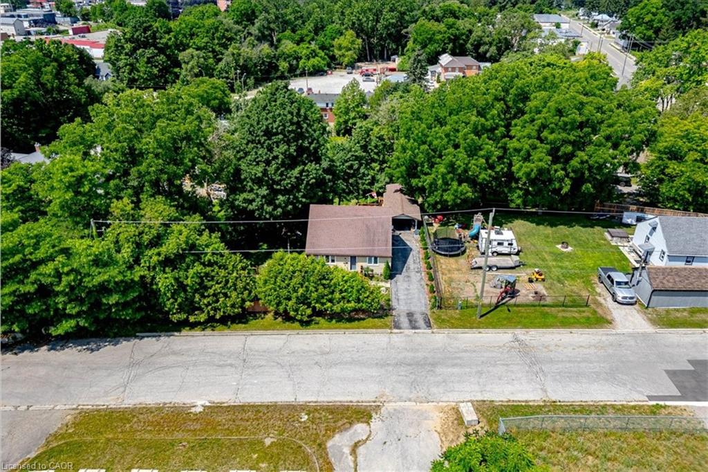 554 Bank Street N Property Photo 43
