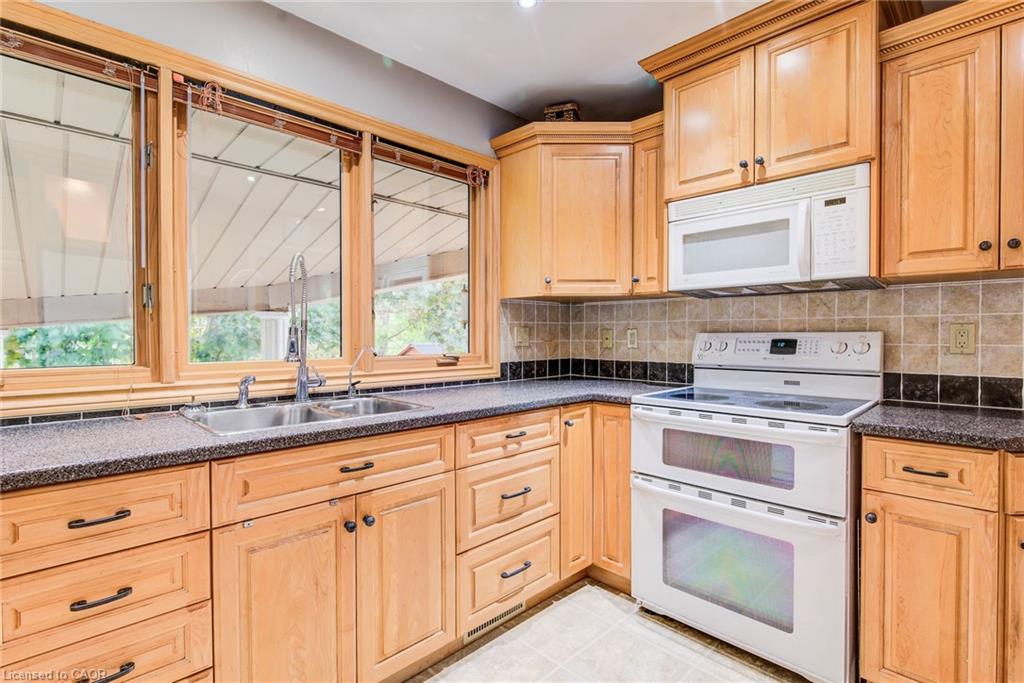 192 Warren Road Property Photo 12