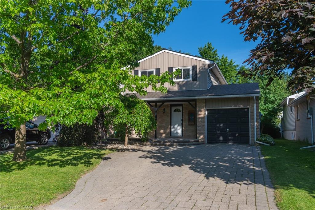 162 Parkside Drive E Property Photo 1