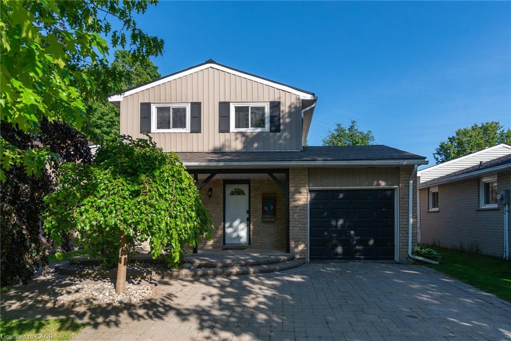 162 Parkside Drive E Property Photo 4