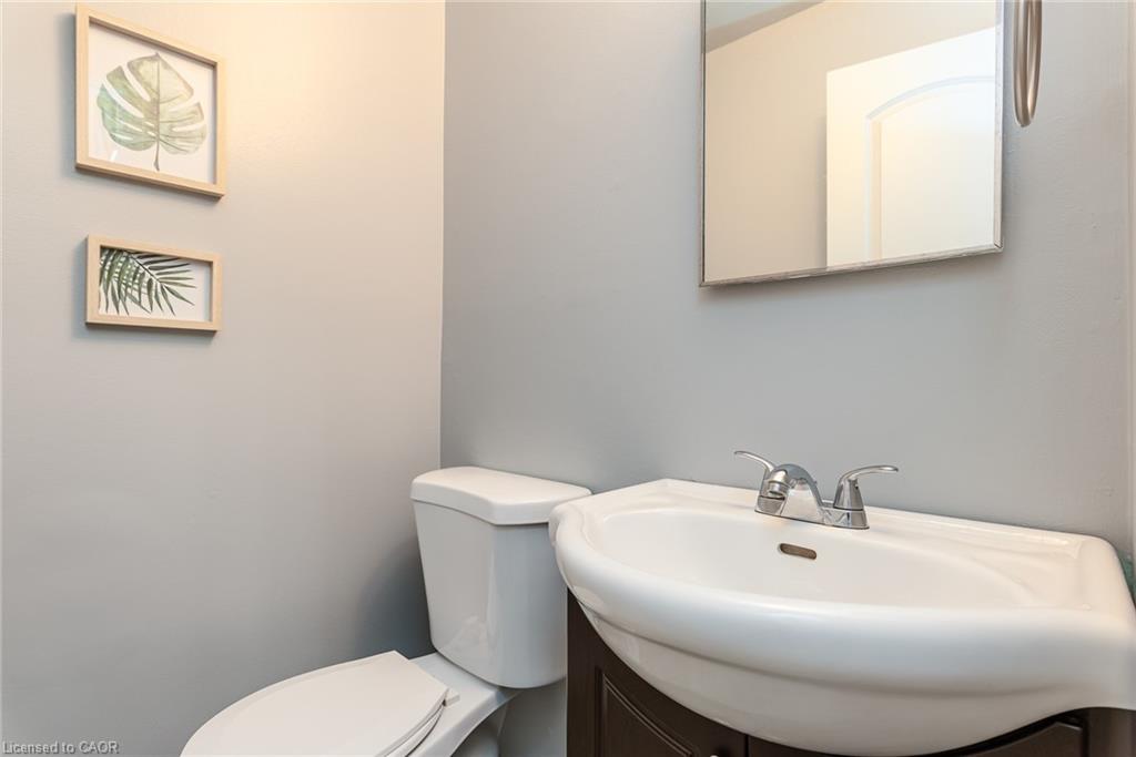 162 Parkside Drive E Property Photo 33
