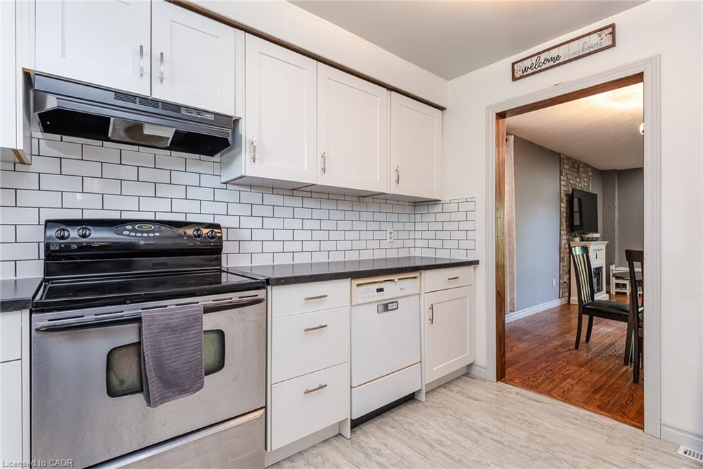 162 Parkside Drive E Property Photo 35