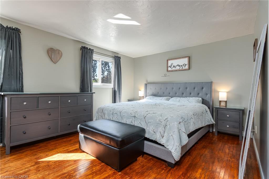 162 Parkside Drive E Property Photo 40