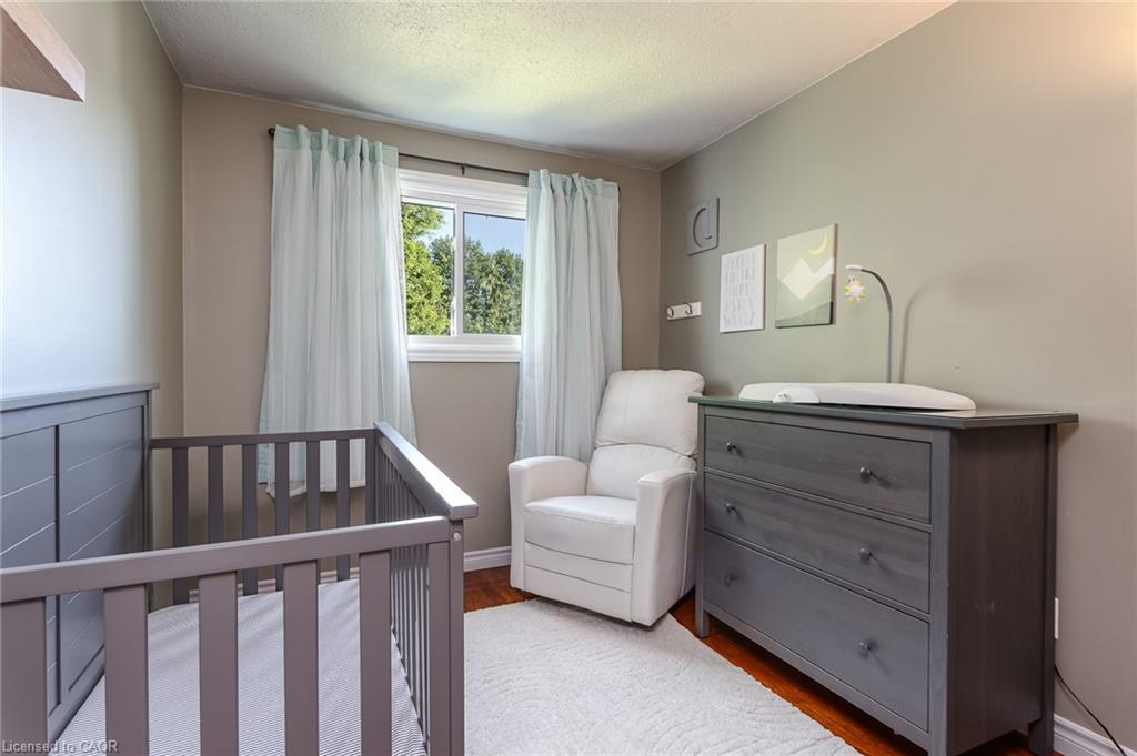 162 Parkside Drive E Property Photo 43