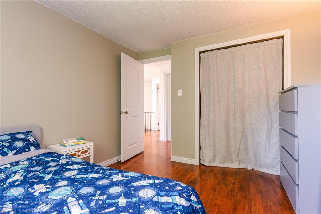162 Parkside Drive E Property Photo 46