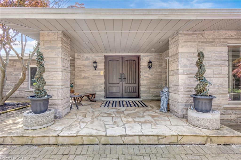 1285 Cockshutt Road Property Photo 4