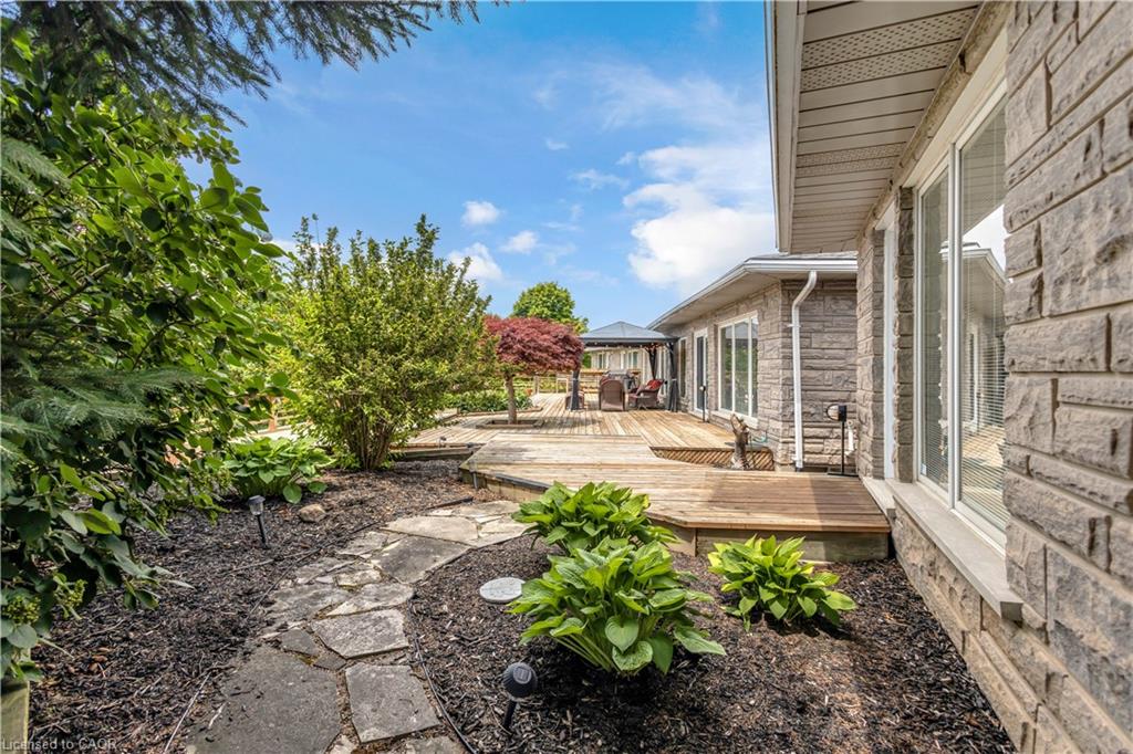 1285 Cockshutt Road Property Photo 43