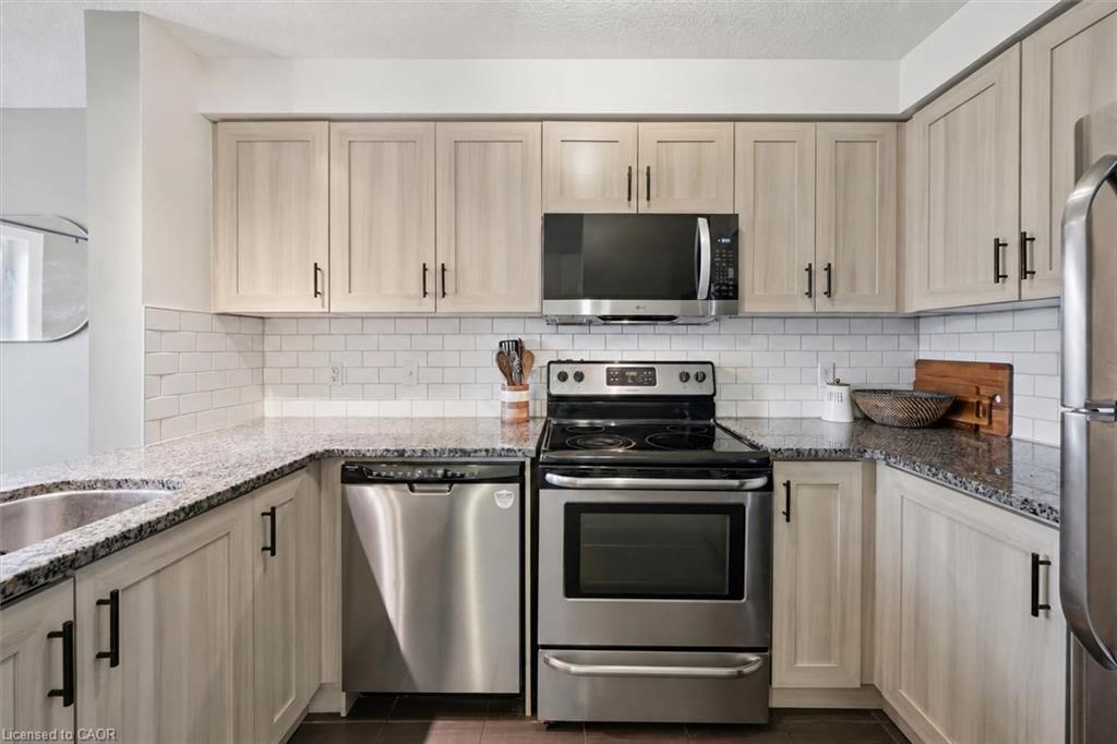 A-634 Woodlawn Road E Property Photo 5