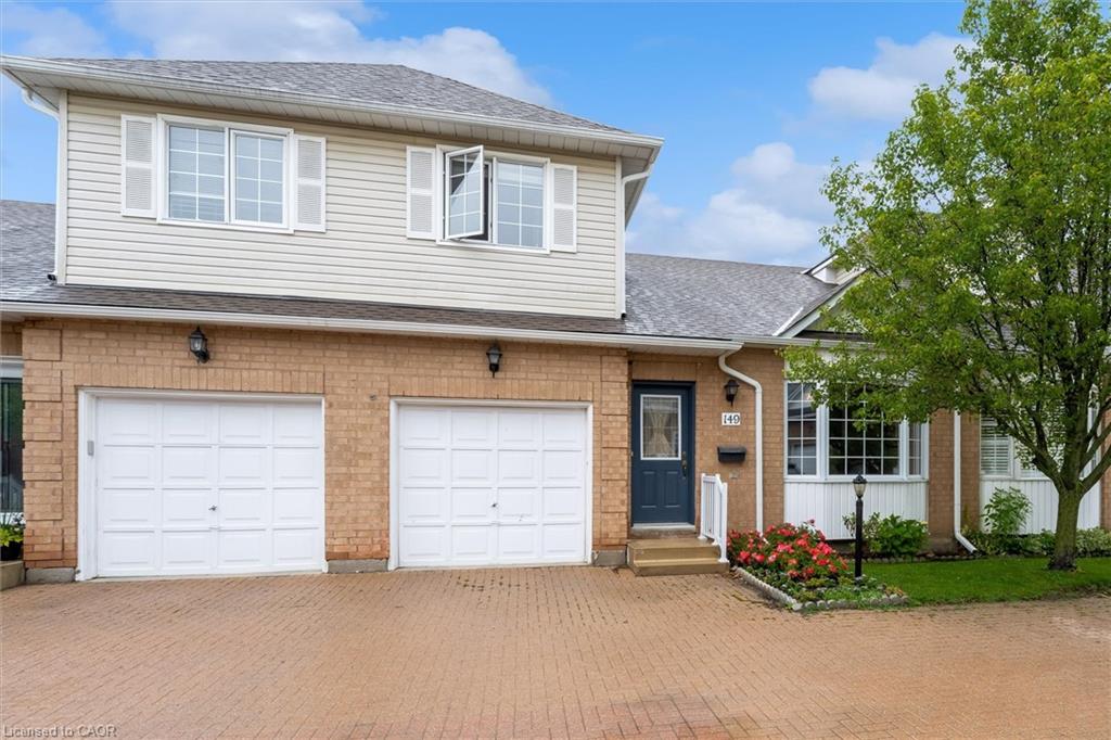 149 Silverbirch Boulevard Property Photo 1