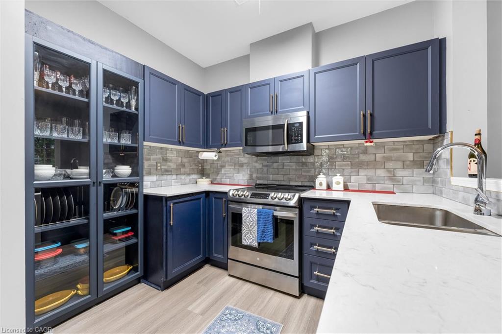 149 Silverbirch Boulevard Property Photo 10