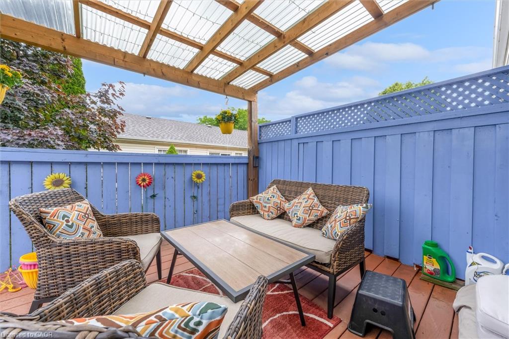 149 Silverbirch Boulevard Property Photo 30