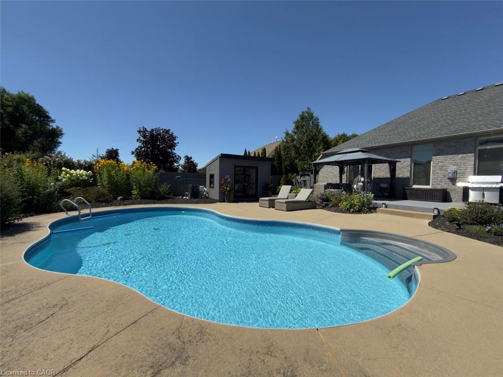 2 Kim Lane Property Photo 44
