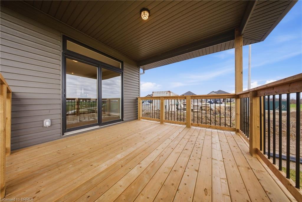 251 Lafayette Street E Property Photo 14