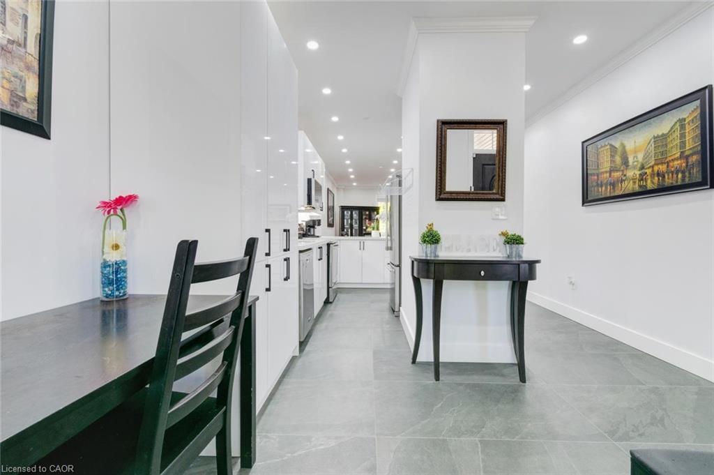 33 Panorama Way Property Photo 11
