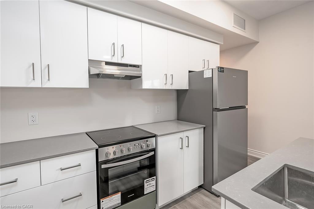 3a-259 King Street E Property Photo 8