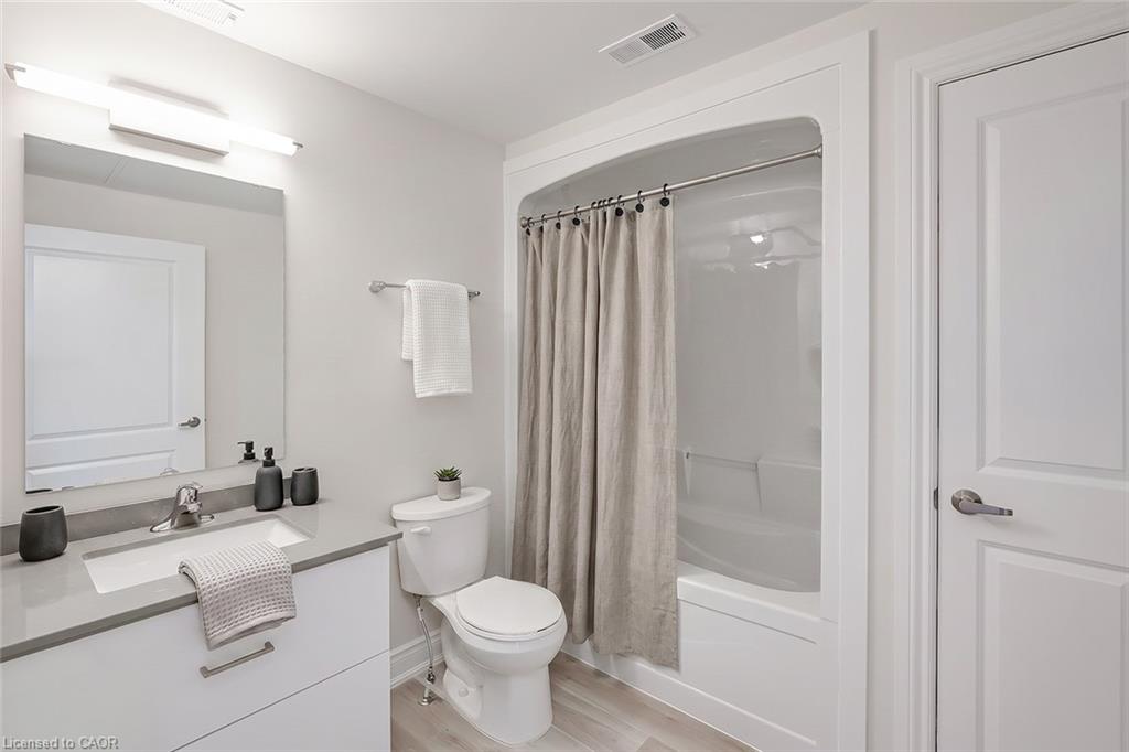 3a-259 King Street E Property Photo 15