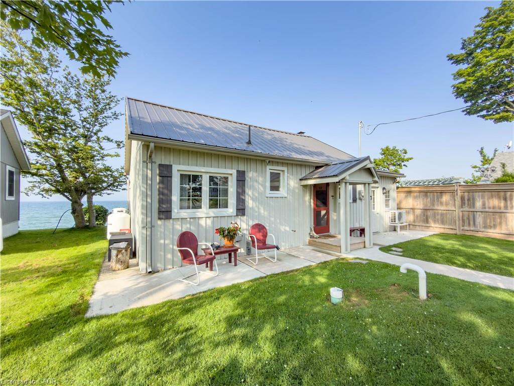 7 Shoreline Trail Property Photo 3