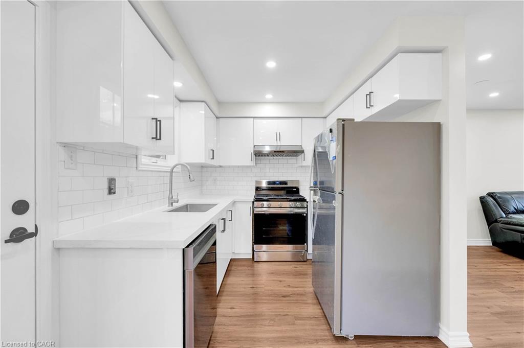 191 Stirling Macgregor Drive Property Photo 14