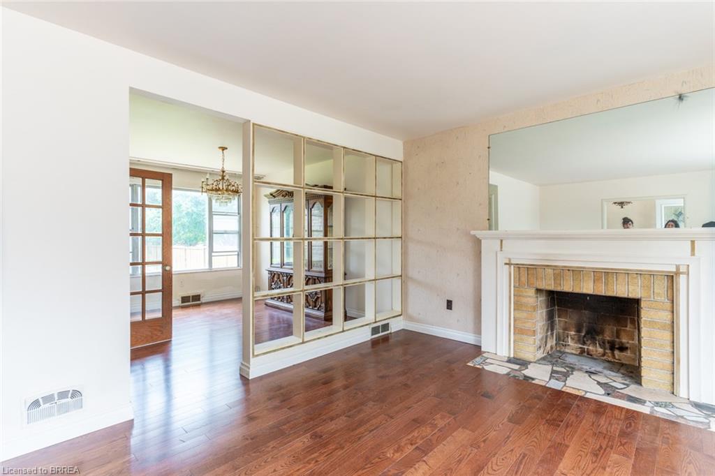 107 Queensway Drive Property Photo 8