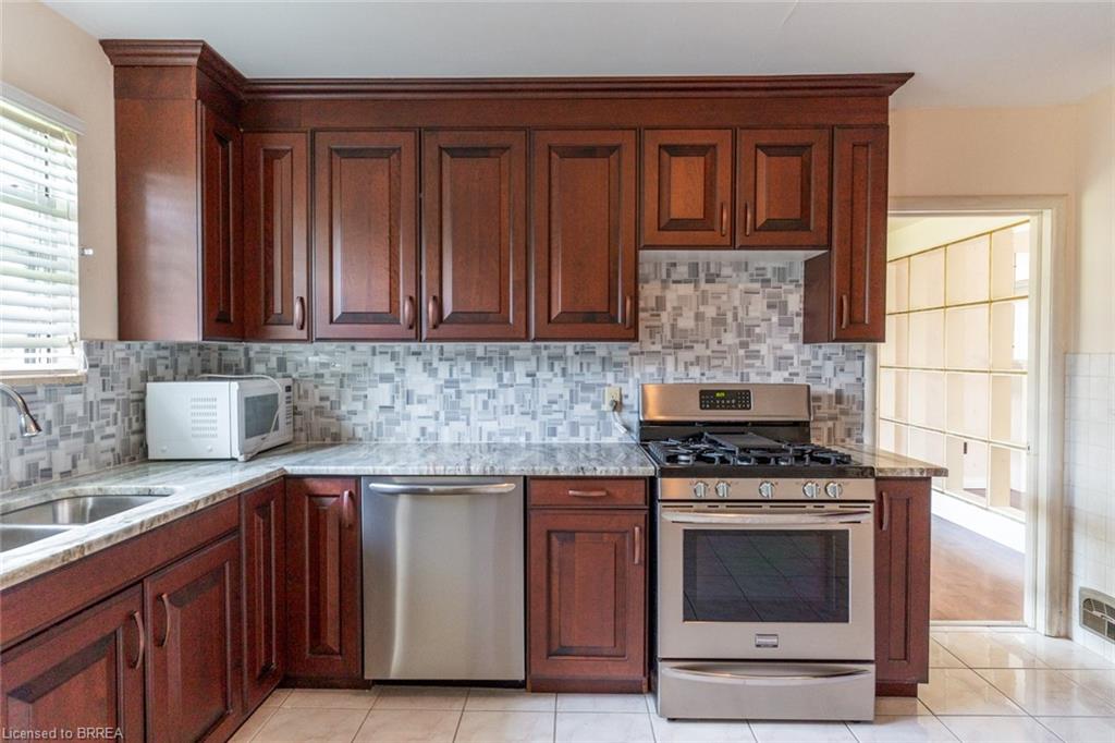 107 Queensway Drive Property Photo 11