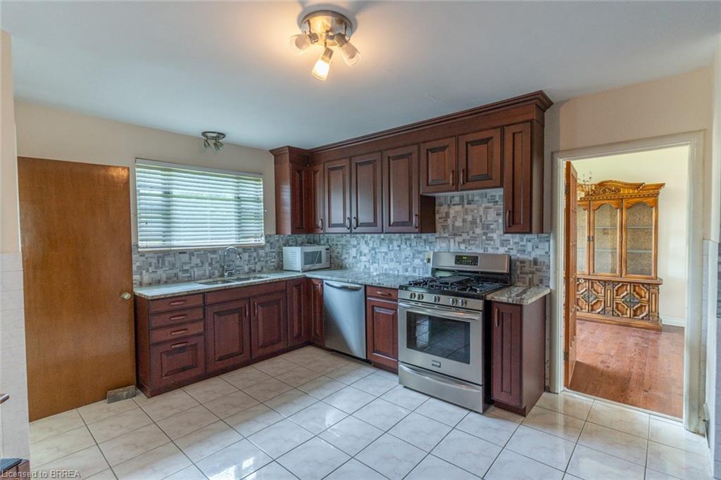 107 Queensway Drive Property Photo 13
