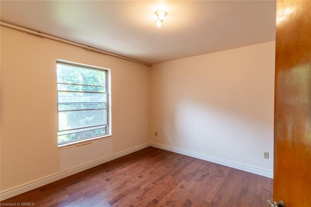 107 Queensway Drive Property Photo 21