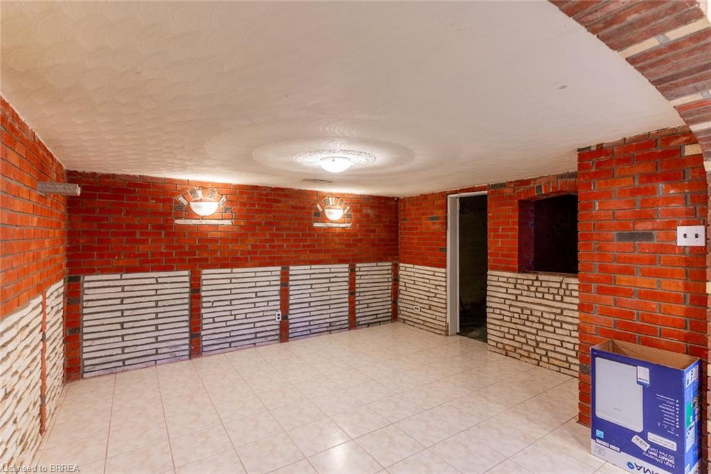 107 Queensway Drive Property Photo 26