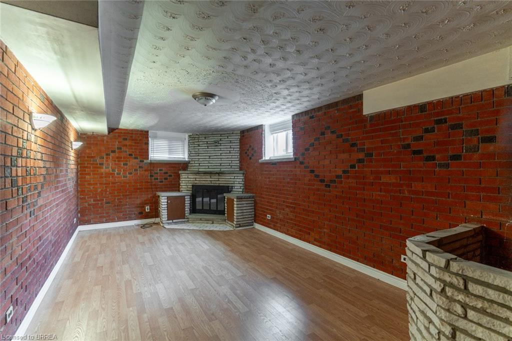 107 Queensway Drive Property Photo 28