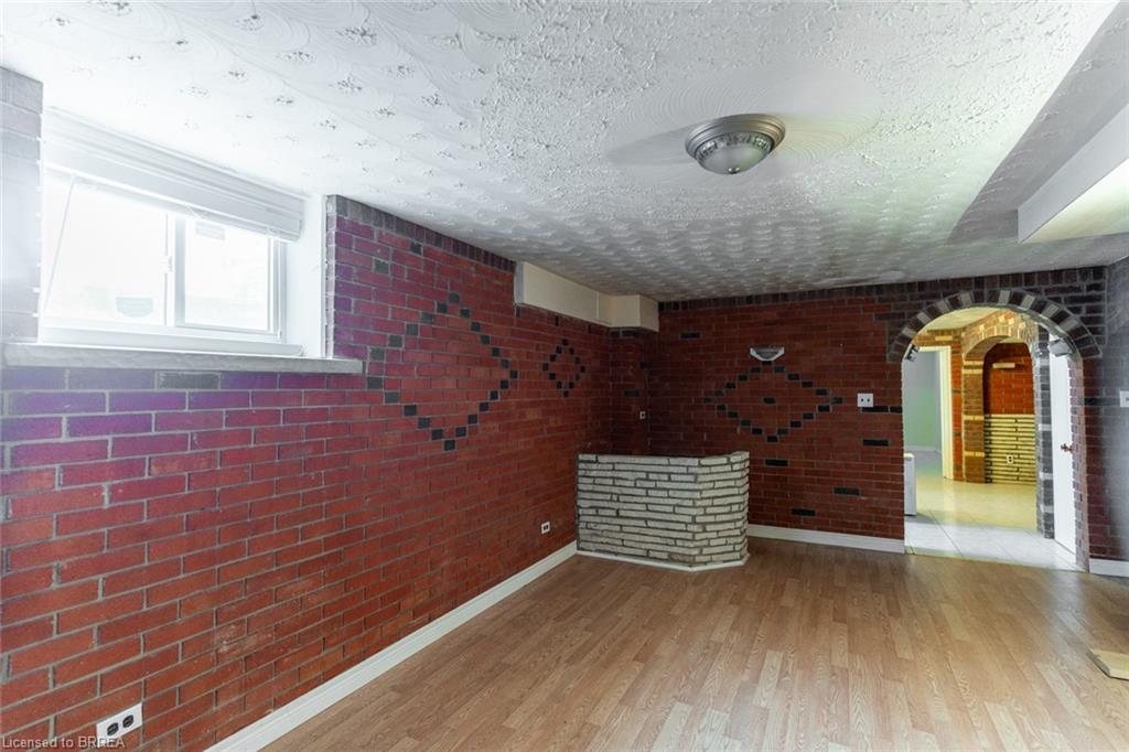 107 Queensway Drive Property Photo 29