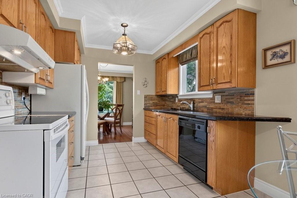 409 Mohawk Road W Property Photo 15
