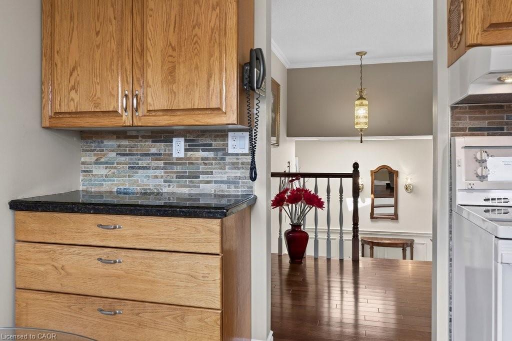 409 Mohawk Road W Property Photo 17