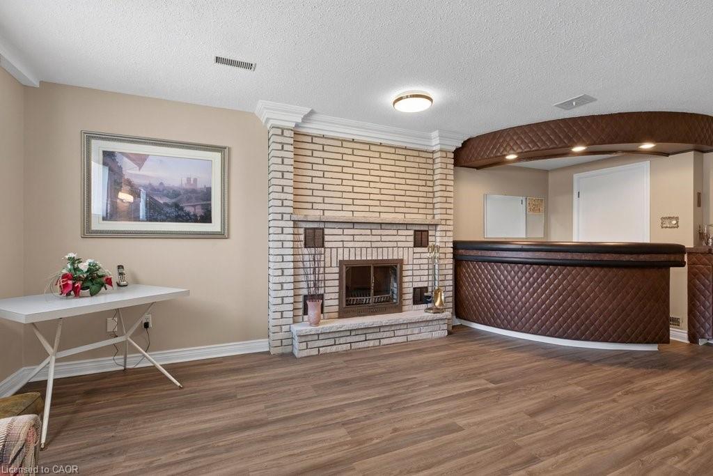 409 Mohawk Road W Property Photo 28