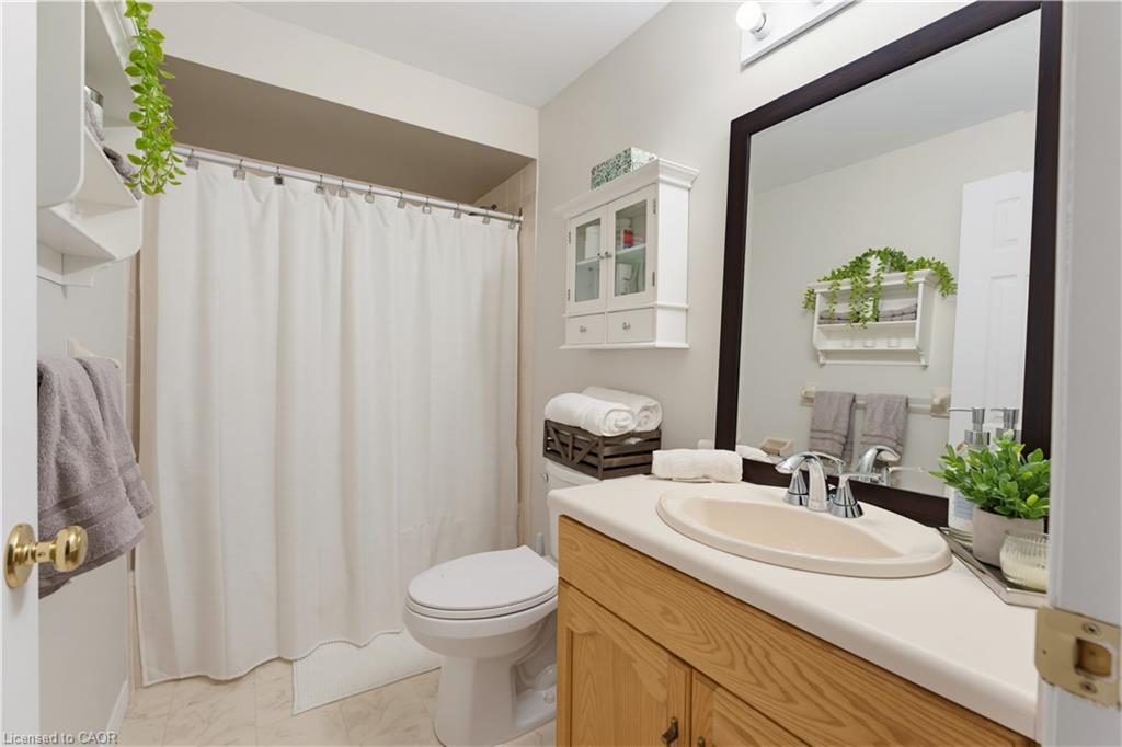56 Windrush Trail Property Photo 34