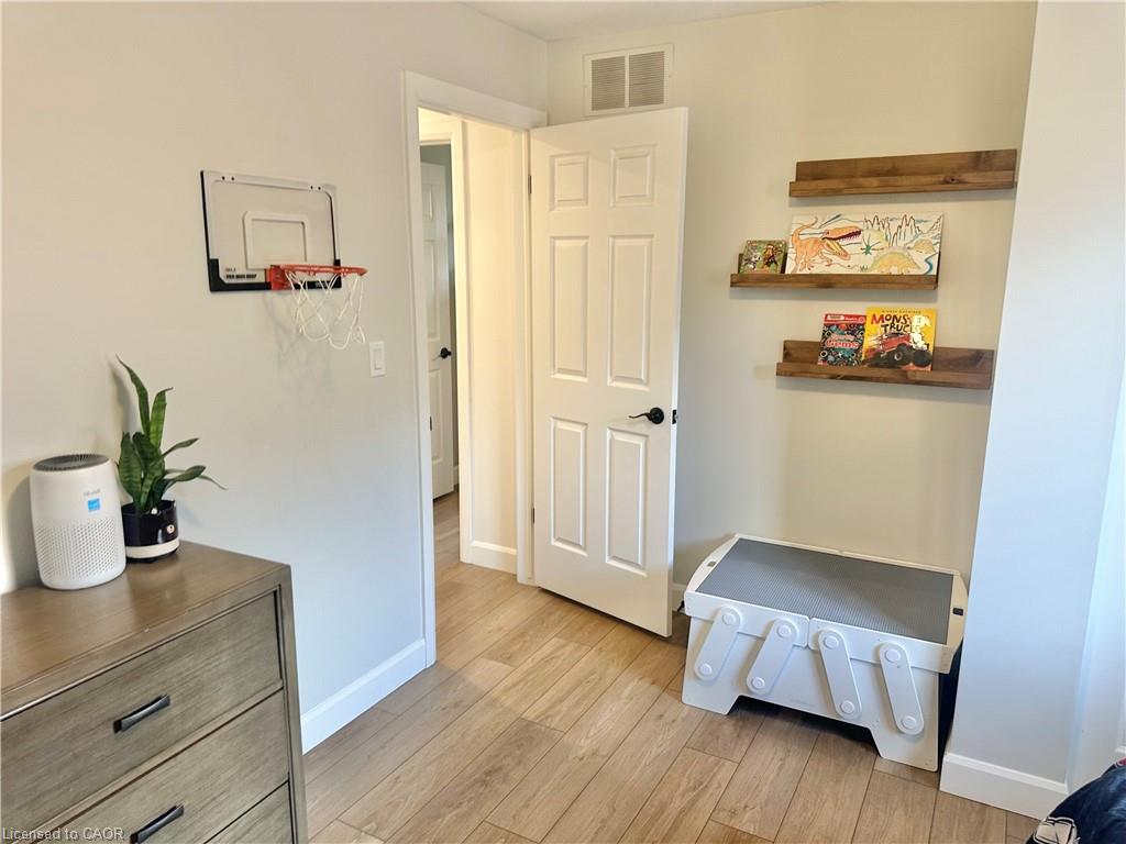 7 Spruce Grove Court Property Photo 20