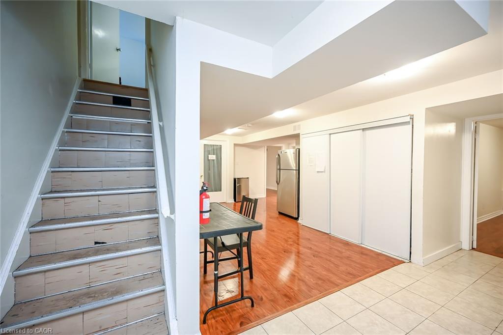 17 West Park Avenue Property Photo 5
